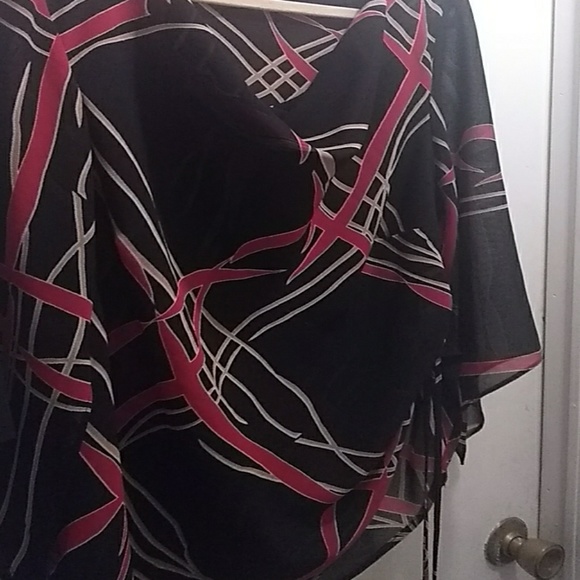 Blouse - Picture 2 of 2